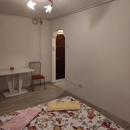Apartamento Garsoniera Turda Exterior foto